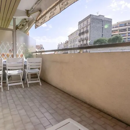 Immogroom- Cosy - Center- Ac - Terrace Apartman *